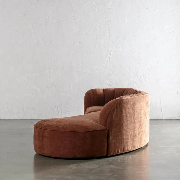 Eleganza Curve Sectional Sofa